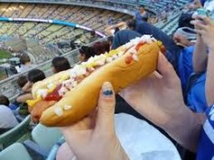 hot-dog_baseball